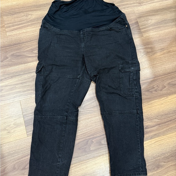 Black Maternity Cargo Pants - Picture 1 of 4